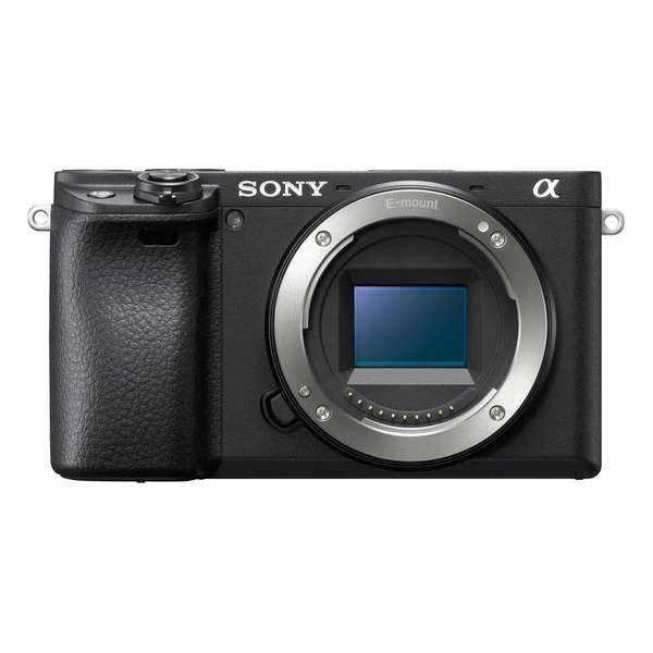 Sony A6400 + E18-135mm - Zwart