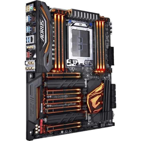 Gigabyte X399 AORUS Gaming 7 Socket TR4 ATX AMD X399