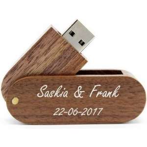 Hout twister walnoot usb stick bedrukken