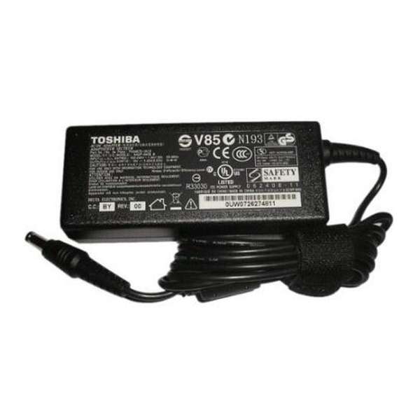 Adapter voor Toshiba 65W 19V - 3.42A - Toshiba Adapter voor Toshiba 65W 19V - 3.42A - Toshiba